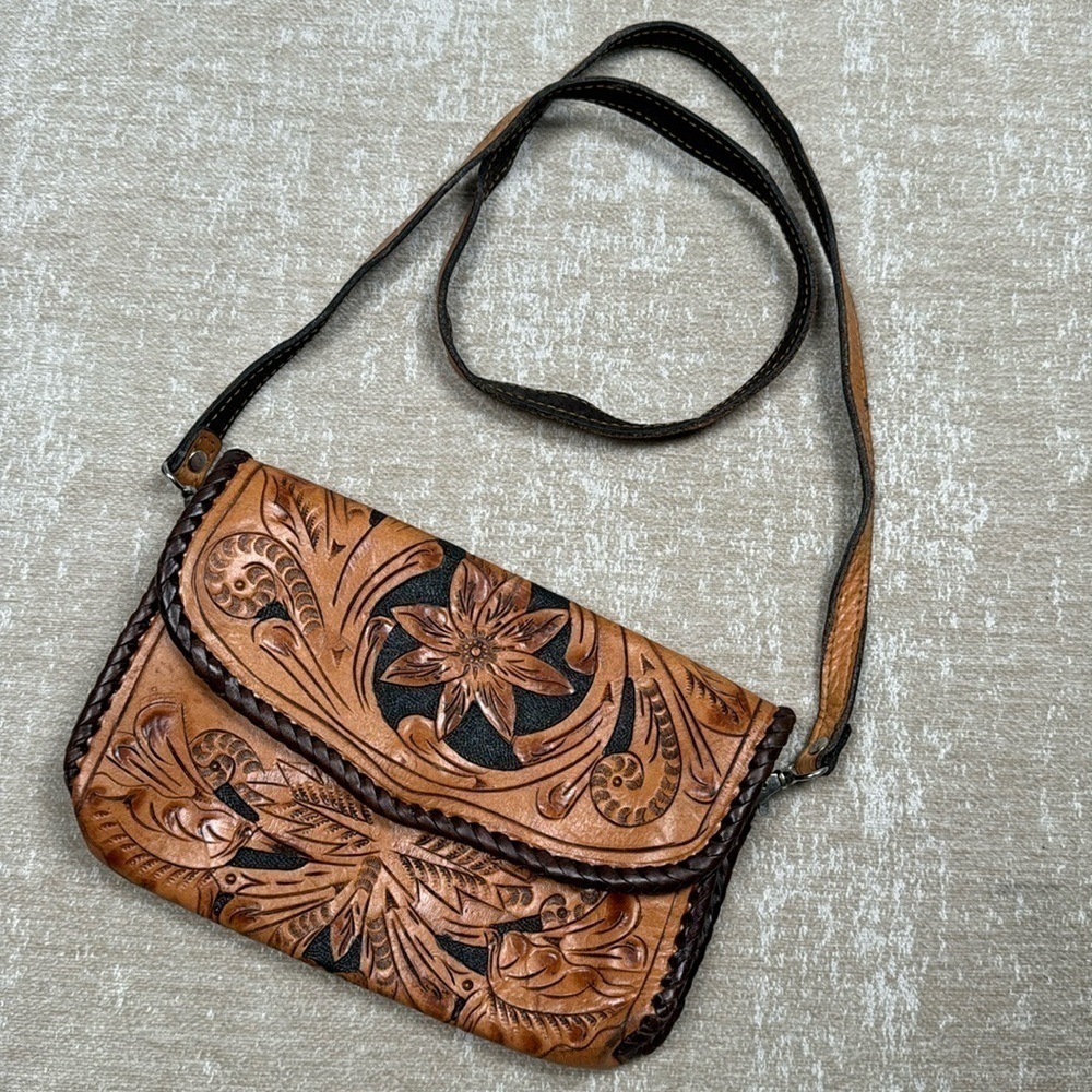 Carved bag made of genuine leather